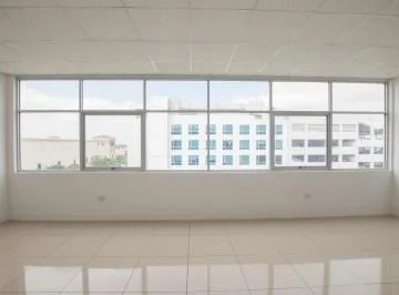 En Venta Oficina en Edificio Xima - Vía Samborondón Km 1 1/2, Guayas — imagen 2