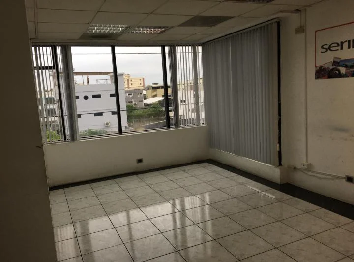 Alquilo Oficina en Kennedy Norte Guayaquil, Guayas — imagen 1
