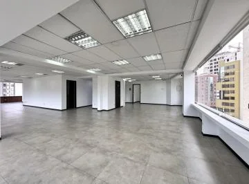 Oficina de Venta Frente Al Parque La Carolina Quito — imagen 4