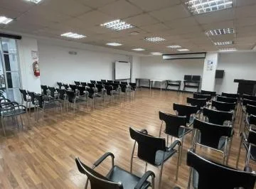 Oficina de Venta Amoblada en Av 12 de Octubre — imagen 4
