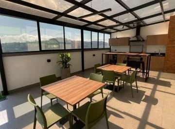 Oficina de Venta Amoblada en Av 12 de Octubre — imagen 2