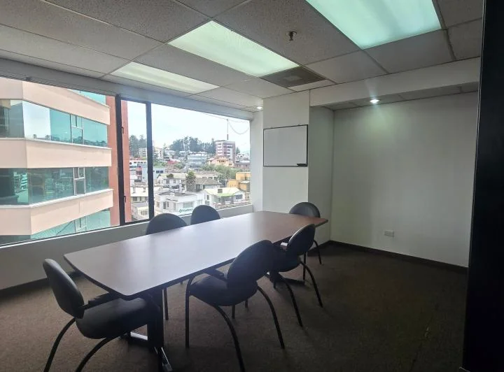 Vendo Excelente Oficina en El Word Trade Center de 73.80 m — imagen 1