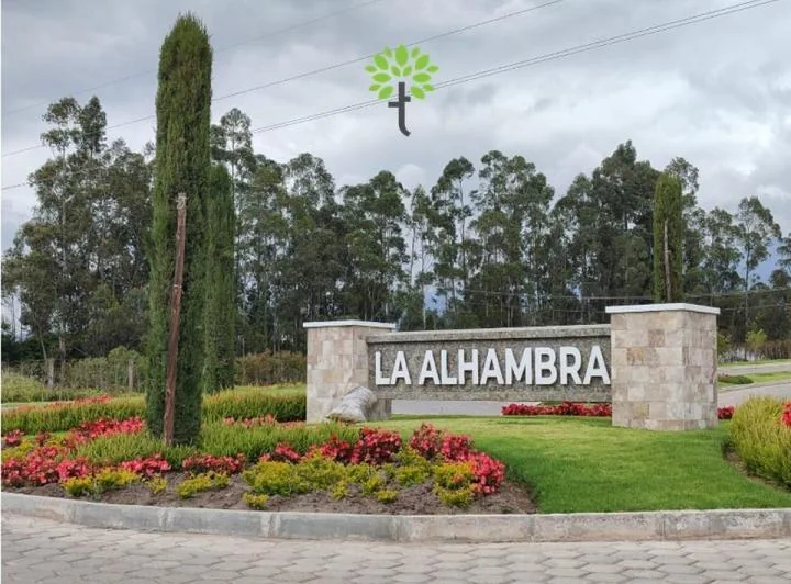 Lotes Campestres de Venta en Tabacundo Desde 700 m², Urb. Provincia de Pichincha — imagen 1