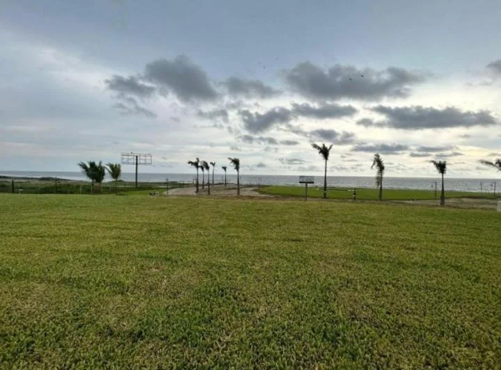 Lote Frente a Laguna – Karibao Playa – Solar 71 – 261.30 M²solar 71 –, Guayas — imagen 1