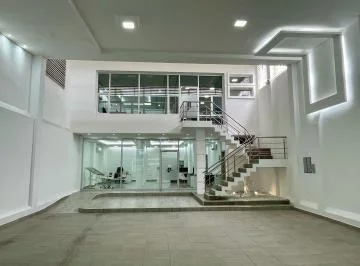 Local Comercial con Oficinas y Amplia Bodega a 4 Mins del Aeropuerto, Manabí — imagen 5