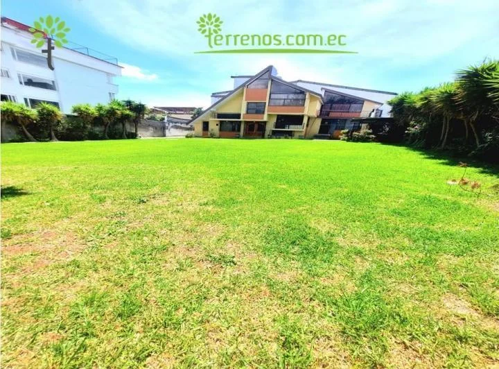 Vendo Casa con Terreno Monteserrín 800 m² Acepta Canje Academia Cotopaxi, Granados — imagen 1