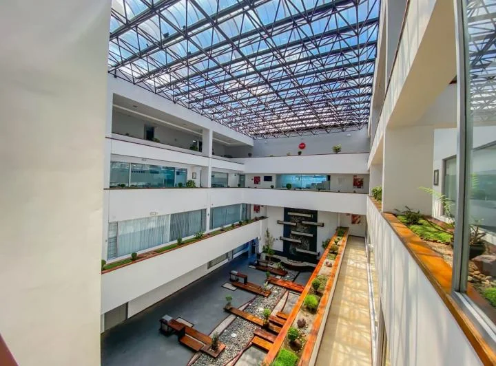 Oficinas Corporativas en Venta – Ubicación Estratégica - Plaza de Toros — imagen 1