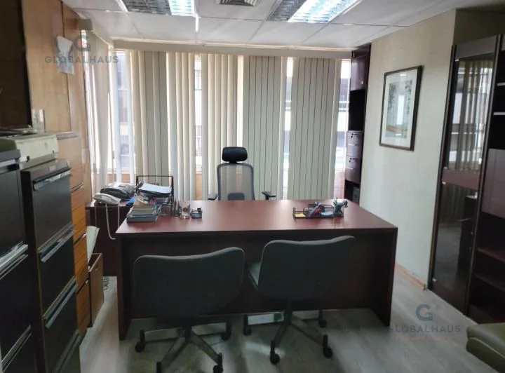 Venta de Oficina en El Centro de Guayaquil con Seguridad: Vigilancia y Control de Accesos. Gi. P. Guayas — imagen 1