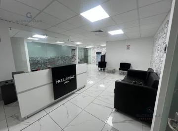Venta de Amplio Consultorio Médico en Ubicado en Torre Médica Solaris con Parqueos. G. m. Guayas — imagen 4