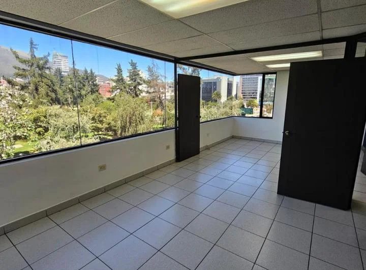Venta Oficina Sector La Carolina — imagen 1