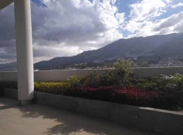Vendo o Rento Oficina en La Av Naciones Unidas y Núñez de Vela — imagen 3