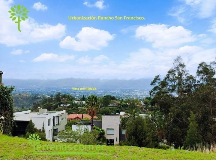 Venta de Terreno 1.022 m² Urbanización Rancho San Francisco, Cumbayá. Provincia de Pichincha — imagen 1
