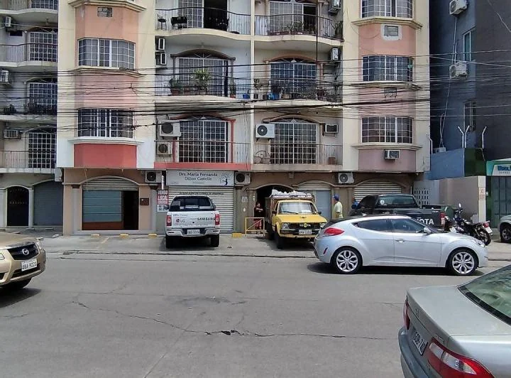 En Venta Local Comercial en Machala, Av Marcel Laniado J - Zavala, El Oro — imagen 1