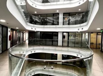 Hospital de Los Valles, Consultorio, Vista, Parqueo Privado — imagen 2