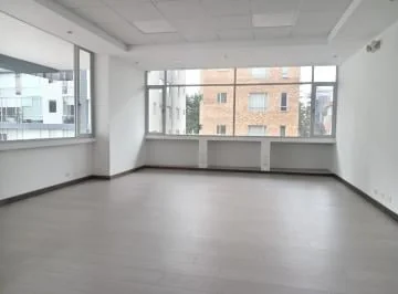 Vendo Oficina por Estrenar 48,60 m². Frente a La Carolina — imagen 4