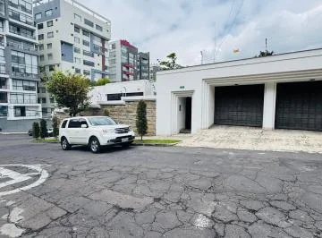 Constructores Vendo Casa Esquinera - Bellavista — imagen 3