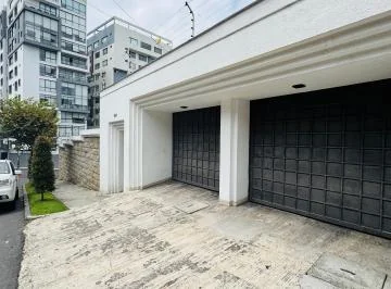 Constructores Vendo Casa Esquinera - Bellavista — imagen 2