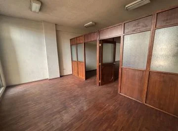 Venta Oficina Sin Parqueo en La Buenos Aires y Av 10 de Agosto — imagen 4