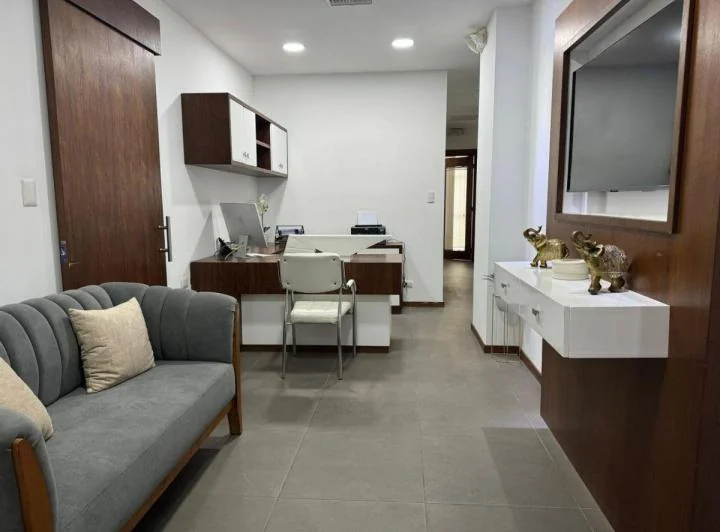 7. - Sky Building - Alquiler Oficina de Lujo, Guayas — imagen 1