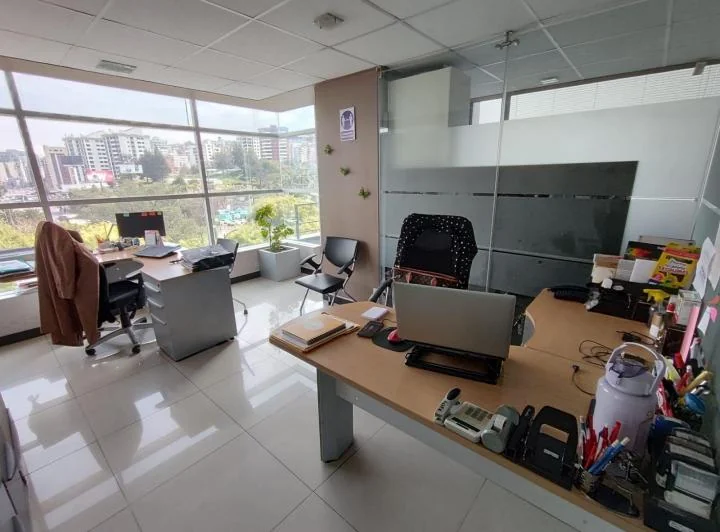 Oficina en Venta 200 m² — imagen 1
