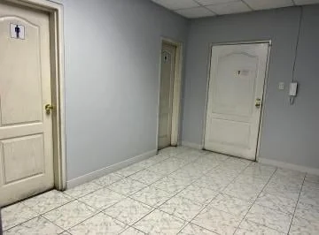 Sector Av Colon, en Venta Oficina de 143,45 m², en Edificio Corporativo (Mv) — imagen 3