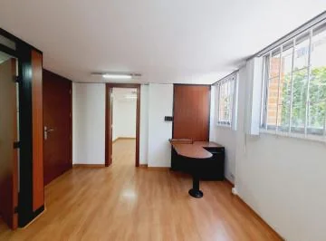 Oficina de Venta, Excelente Estado, Sector La Mariscal — imagen 4