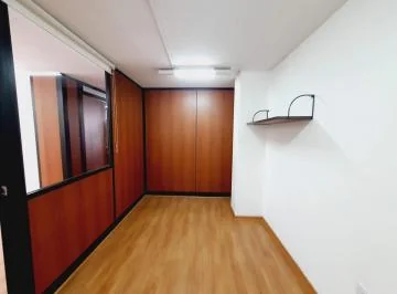 Oficina de Venta, Excelente Estado, Sector La Mariscal — imagen 3