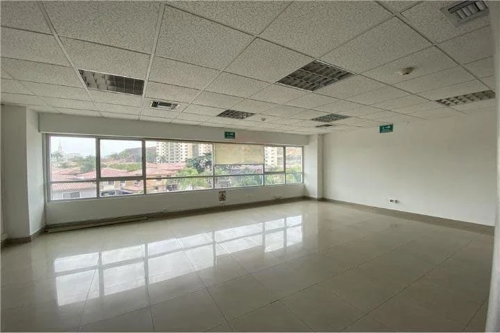 Vendo Oficina en Centro Empresarial Colón Guayaquil, Guayas — imagen 1