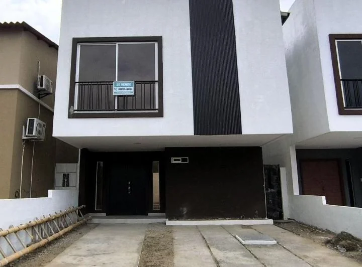 En Venta de Estreno, Urb La Joya, Etapa Gema, Guayas — imagen 1