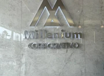 Edificio Millenium - Oficina Comercial en Venta - Av Francisco de Orellana, Guayas — imagen 4