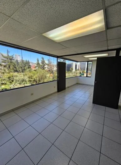Mv - Sector La Carolina, en Venta Oficina en Edificio Corporativo — imagen 1