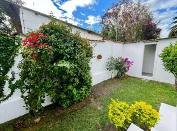 Departamento de Venta con Jardin, Conjunto Privado, 2 Dorm., Cumbayá — imagen 2