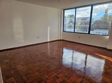 Venta Departamento Sector La Florida 149 m, 2 Cuadras Av La Prensa Ex Aeropuerto, Parqueadero — imagen 2