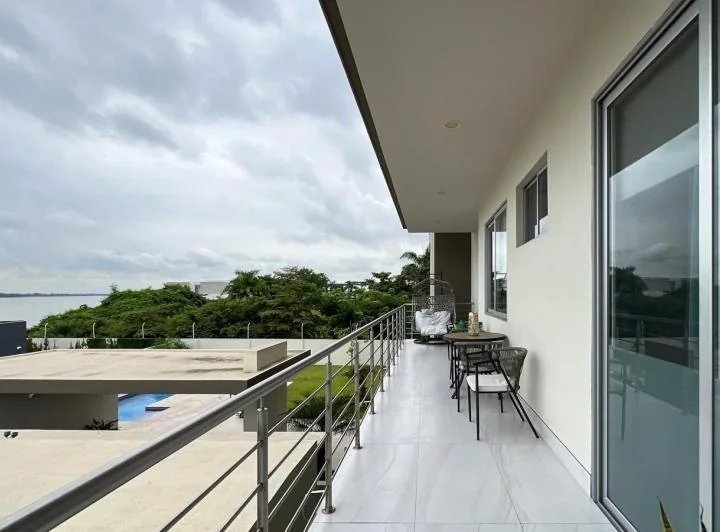 Departamento en Isla Mocolí Samborondón, Guayas — imagen 1