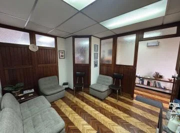 En Venta Consultorio U Oficina de 62 m² 3 Ambientes, Parqueadero y Ascensor en Av Eloy Alfaro — imagen 5