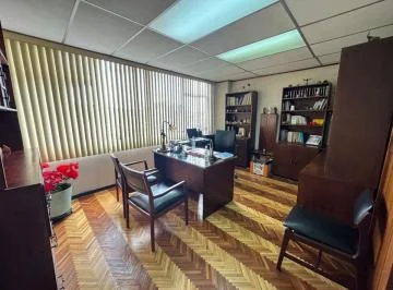 En Venta Consultorio U Oficina de 62 m² 3 Ambientes, Parqueadero y Ascensor en Av Eloy Alfaro — imagen 3