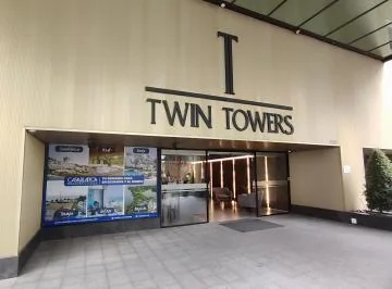 Oficinas Penthouse en Renta - Edificio Twin Towers — imagen 4