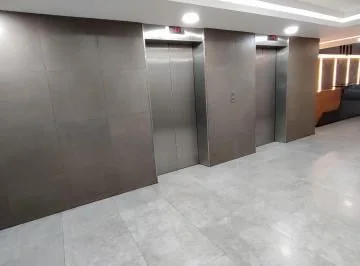 Oficinas Penthouse en Renta - Edificio Twin Towers — imagen 2