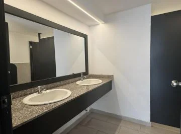 Venta Oficina de Lujo en un Penthouse de La República de El Salvador — imagen 3