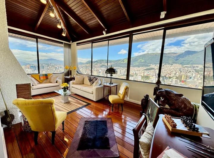 Unico Pent - House 3 Dorm. Gonzalez Suarez — imagen 1