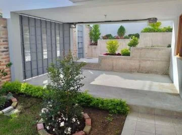 Mcl - Venta Amplia Suite Tumbaco - Urb. Algarrobos de La Viña — imagen 2