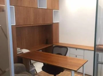 Oficina de Venta en Edificio Moderno — imagen 4