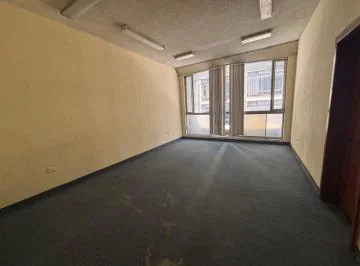 Venta Oficina Sin Parqueo en La Buenos Aires y Av 10 de Agosto — imagen 4