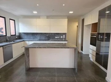 Lindo Departamento de Renta o Venta en Gonzalez Suarez — imagen 2
