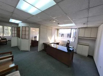 Venta Oficina, Edificio Corporativo, Piso Alto, La Carolina, Amazonas — imagen 5