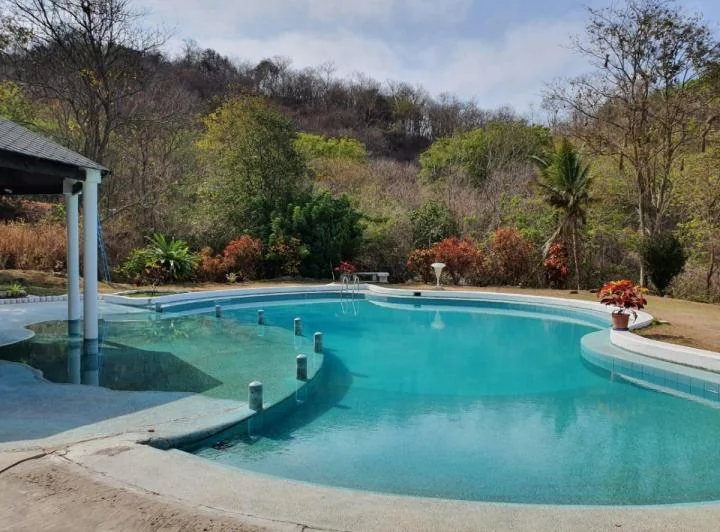 Precioso Departamento de 3 Dorm. Dentro de Conjunto con Piscina Areas, Manabí — imagen 1