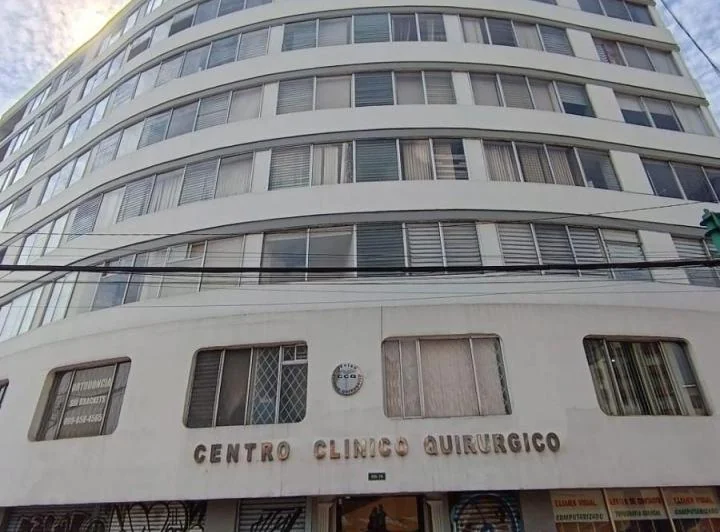 De Venta Acogedora Oficina Remodelada de 60 m en La 10 de Agosto y Orellana — imagen 1