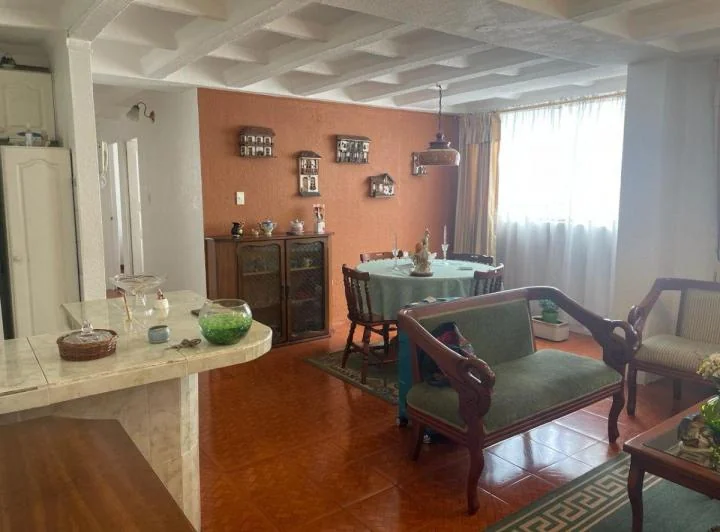 Vendo Lindo Departamento Tres Habitaciones Av Galo Plaza Lasso y Tufiño Oportunidad — imagen 1