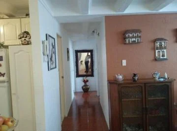 Vendo Lindo Departamento Tres Habitaciones Av Galo Plaza Lasso y Tufiño Oportunidad — imagen 4