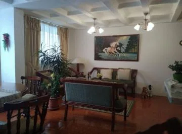 Vendo Lindo Departamento Tres Habitaciones Av Galo Plaza Lasso y Tufiño Oportunidad — imagen 2